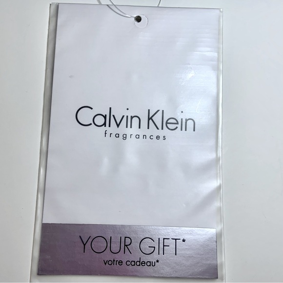 CALVIN KLEIN Fragrances Weekender Travel Duffle Gym Bag Grey color NEW / NWT - Picture 5 of 14
